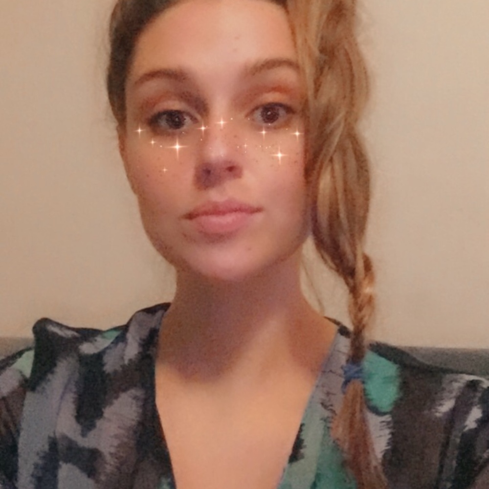 Meet your Posher, Melanie